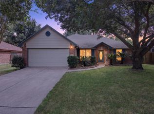 23126 Sandpiper Trl, Spring, TX 77373