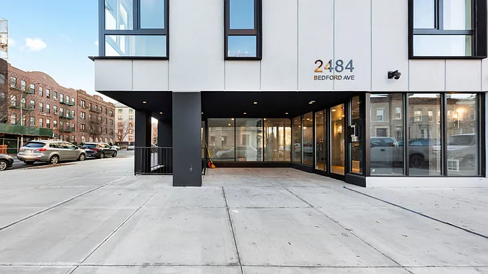 Rented by Nooklyn NYC LLC | media 74
