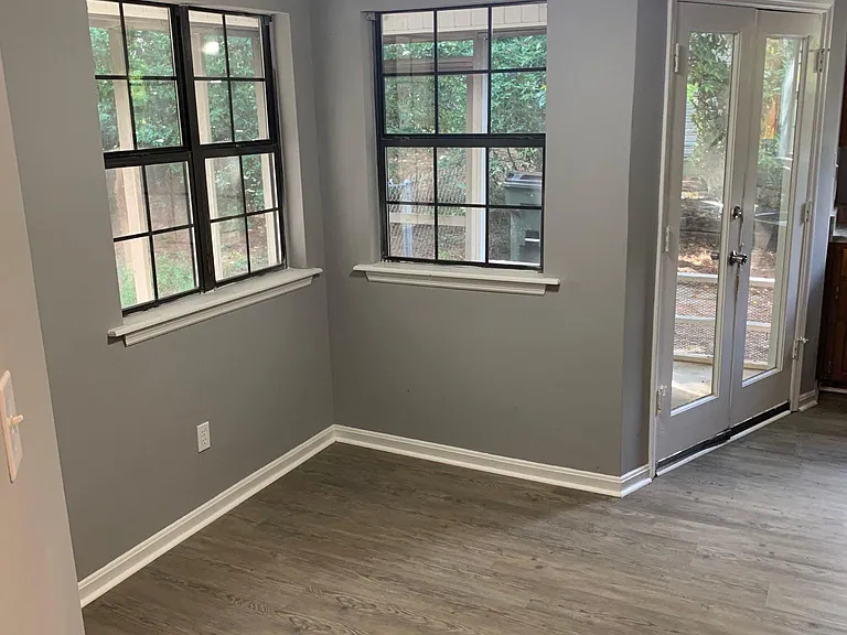 636 Maplewood Dr — Photo 11
