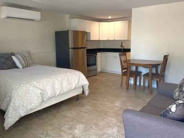 18 Imperial St, Old Orchard Beach, ME