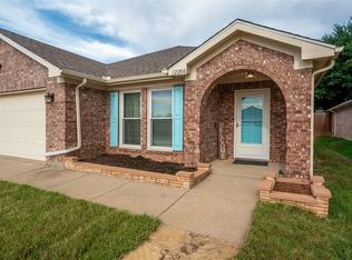 12200 Rolling Ridge Dr, Burleson, TX 76028