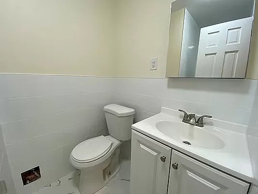 Rented by Compass | media 24