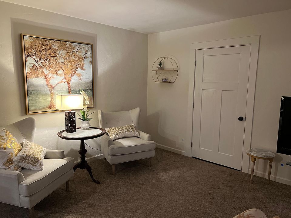 Sitting Area