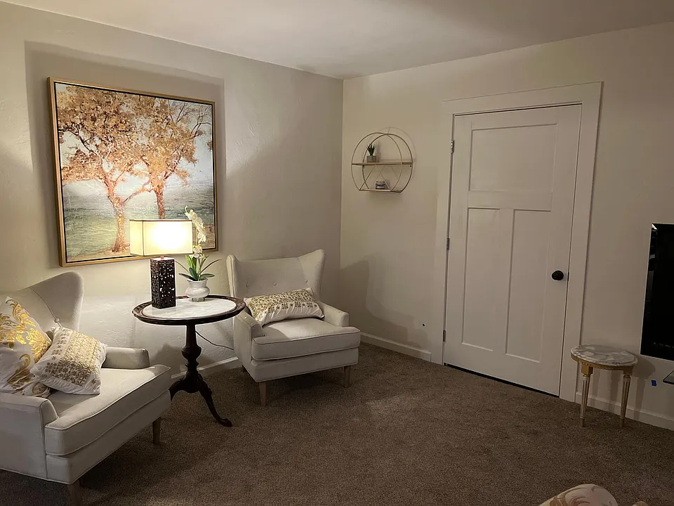 Sitting Area