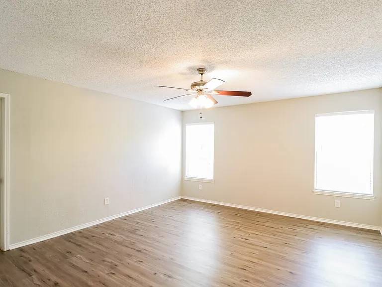 4200 Cypress Springs Dr — Photo 8
