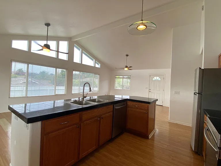 68-3506 Makana Aloha Pl — Photo 4