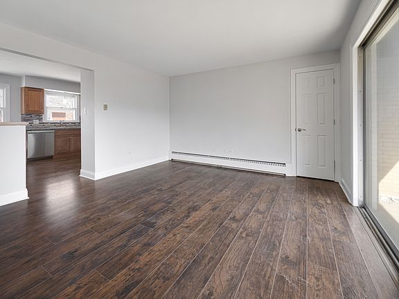 3rd image of 18318 Exchange Ave APT 2F