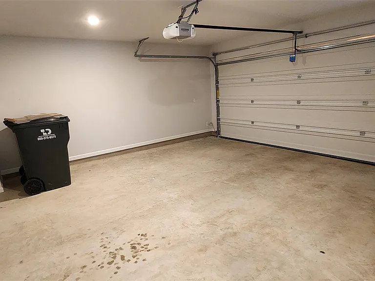 460 Los Olives Ln — Photo 24