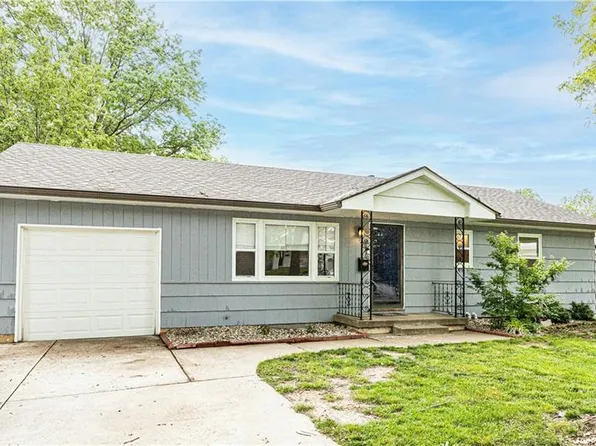 11403 Elmwood Ave, Kansas City, MO 64137