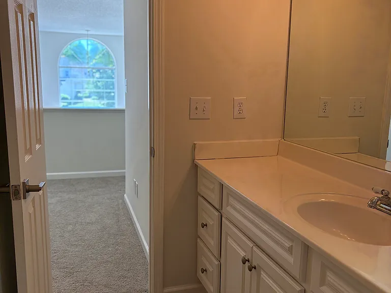 95 Prestwick Ln — Photo 19