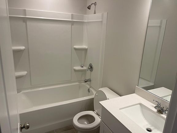 3rd image of 2430 Salem Creek Ct