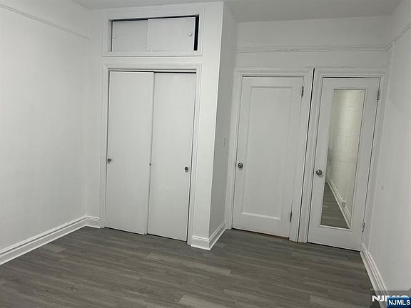 3rd image of 250 Broad Ave APT 2D