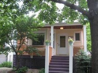 3910 N Sacramento Ave, Chicago, IL 60618