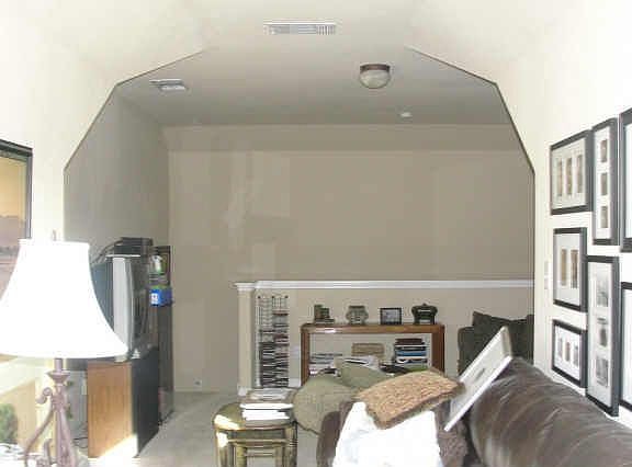 3rd image of 713 Yaupon Ct