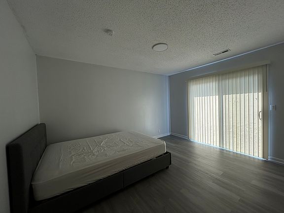 3rd image of 2423 Morningside Dr