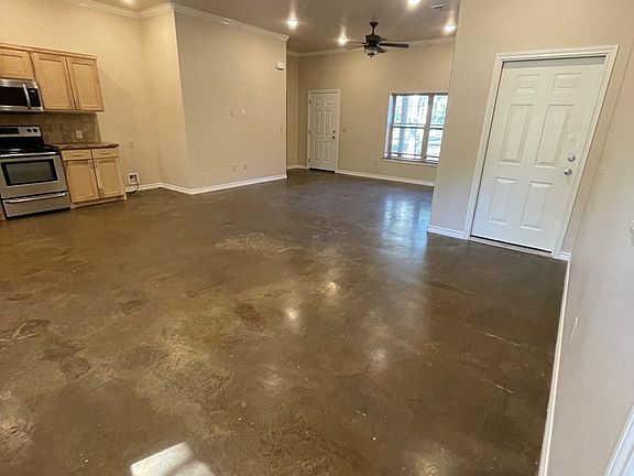 3rd image of 53 Westview Cir