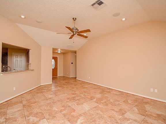 5th image of 22827 Old Church Ln