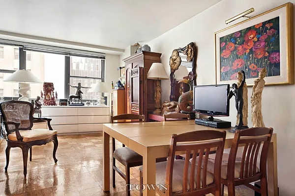 Sold by Town Residential | media 25