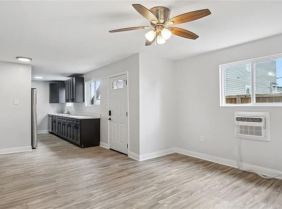 4th image of 1318 S Salcedo St #202