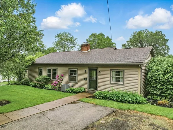 298 W Chestnut St, Lisbon, OH 44432