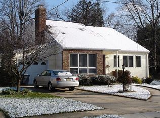 4 Fisher Pl, Hamilton, NJ 08620