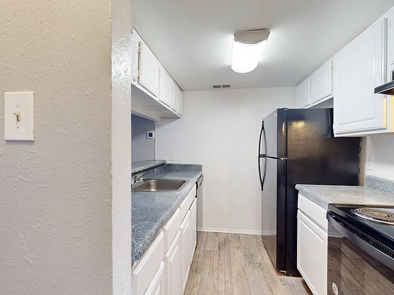 Addison Apartments at the Park — Photo 112