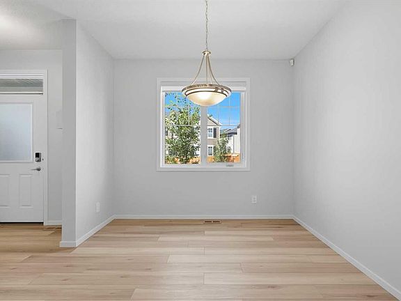 5th image of 199 Carringham Rd NW