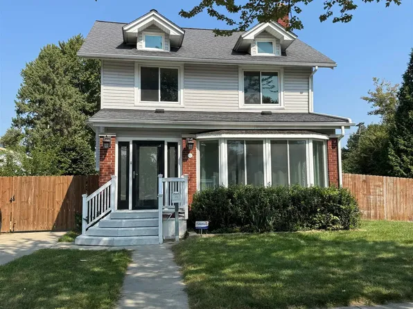 11 Fessenden St, Mount Clemens, MI 48043