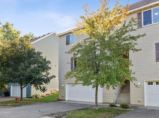 4 City View Ln, Saint Paul, MN 55107