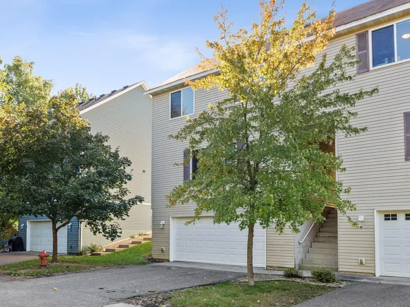 4 City View Ln, Saint Paul, MN 55107