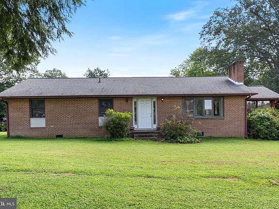 2nd image of 5405 Duclos Ln
