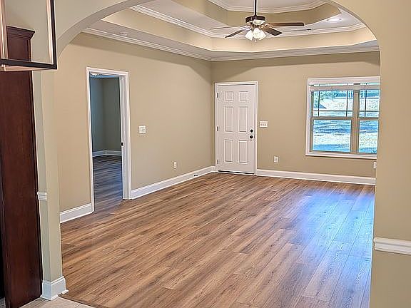 Eating area into living room