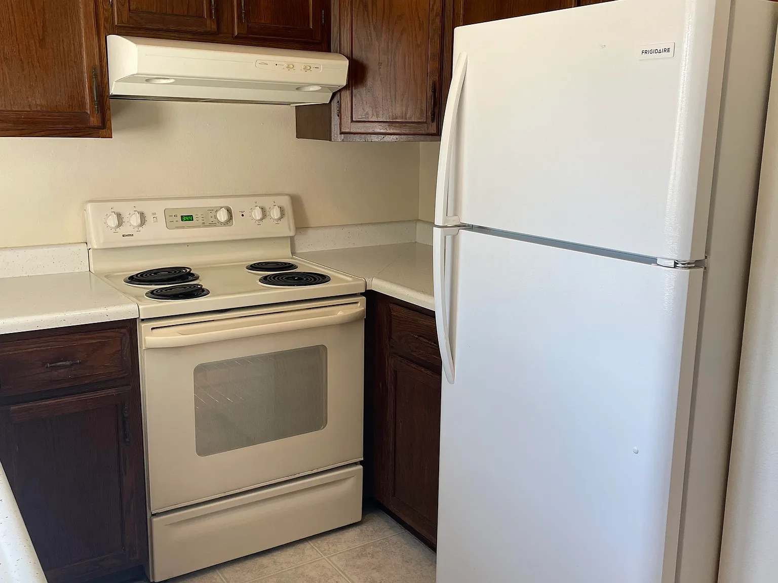 2 bed, 800 sqft, $950 — Photo 2