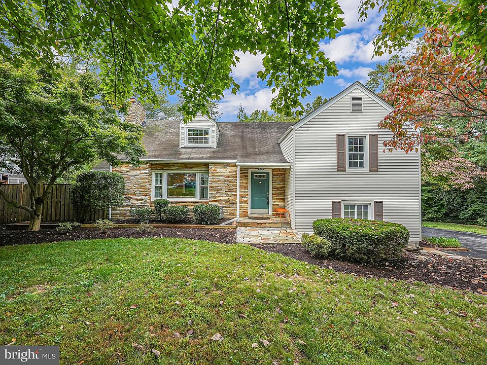 1st image of 10315 Blake Ln