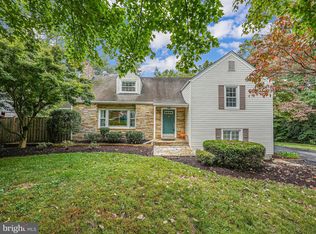 10315 Blake Ln, Oakton, VA 22124
