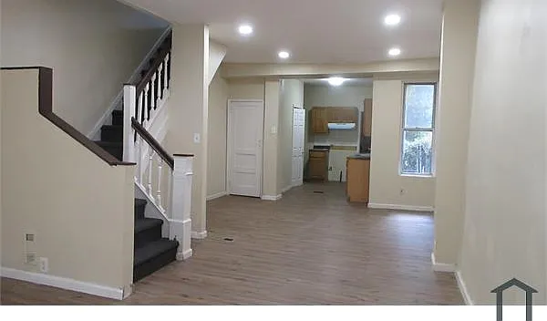 5 bed, $2,185 — Photo 3
