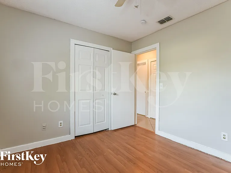 325 Tall Pine Ln — Photo 12