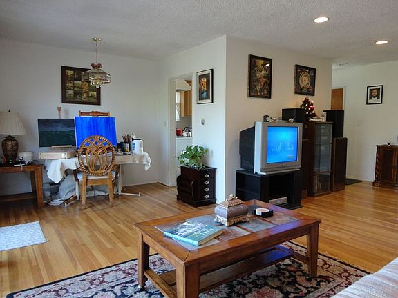 4th image of 3819 W 187th St
