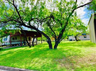 91 Mesquite St, Brackettville, TX 78832