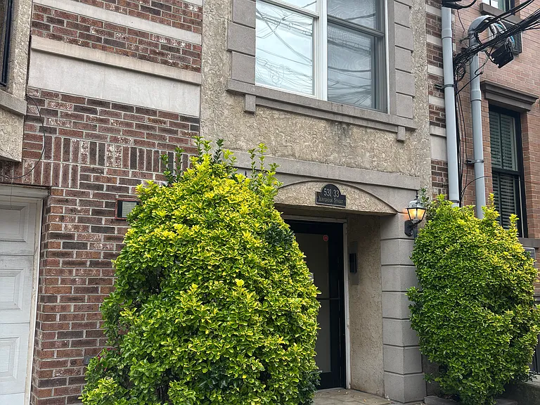 531 Jefferson St #9 — Photo 1