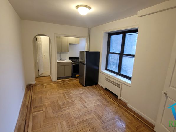 160 Beach 117th St APT 1M