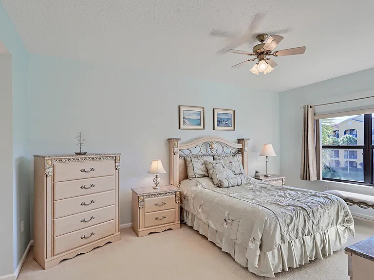 800 Uno Lago Dr #305 — Photo 25