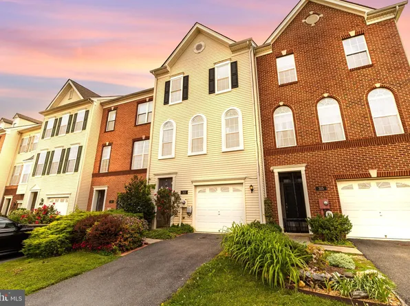 313 Klee Dr, Martinsburg, WV 25403