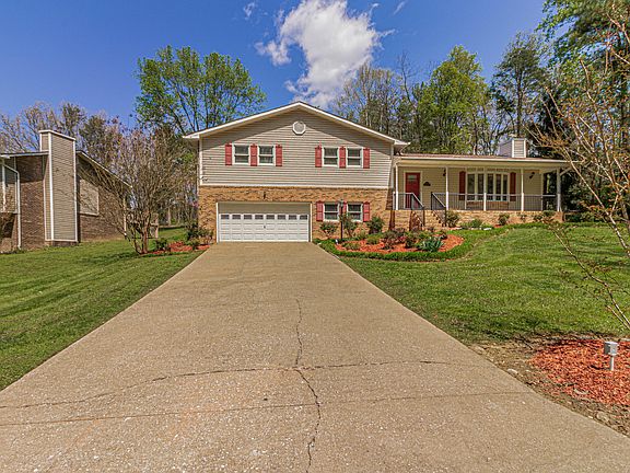 2nd image of 709 Woodgreen Ln