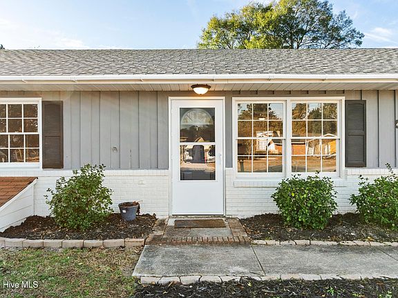 3rd image of 4905 Tupelo Drive