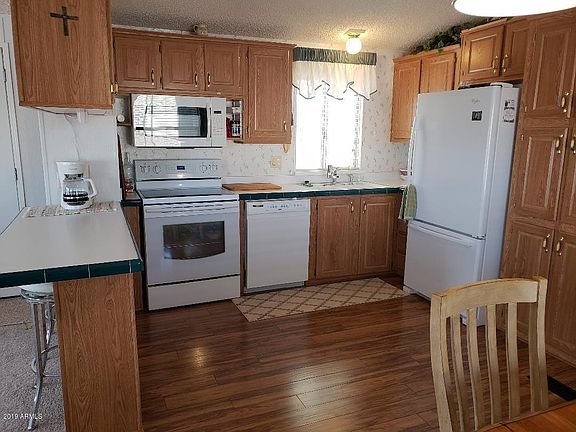 4th image of 3814 N Kansas Ave