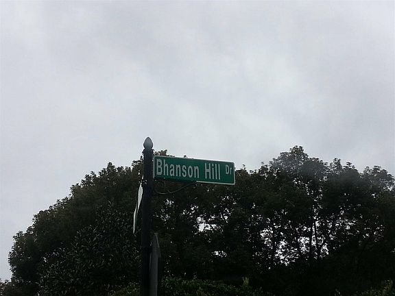 5th image of 205 Bhanson Hill Dr