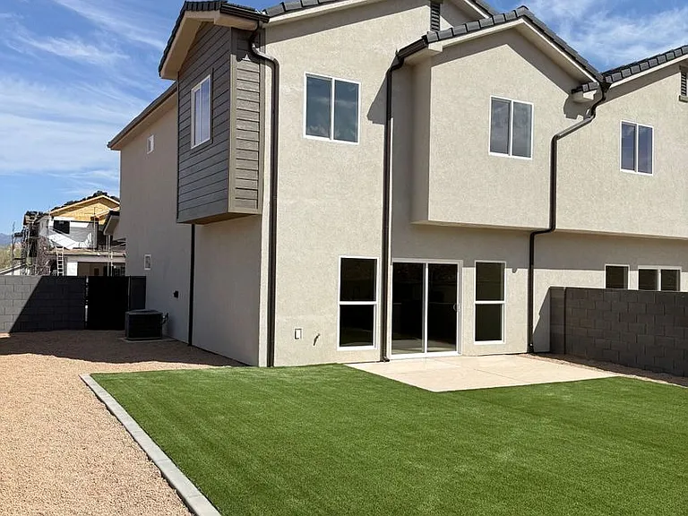 2019 W 250 S — Photo 52