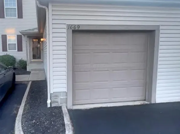 1669 Blackhorse Ln #156D, Hilliard, OH 43026
