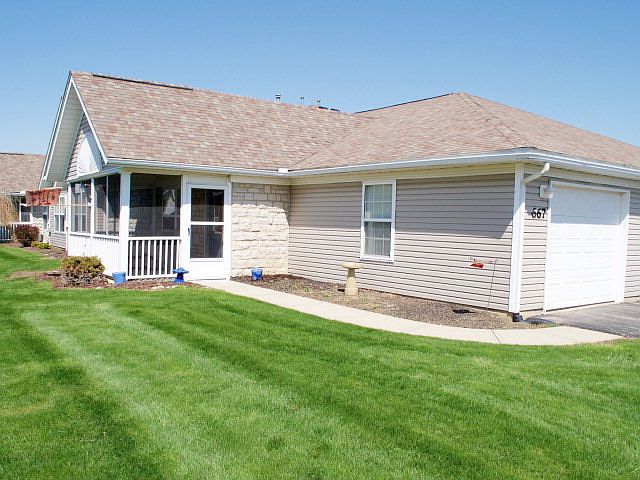 1st image of 667 Scott Dr
